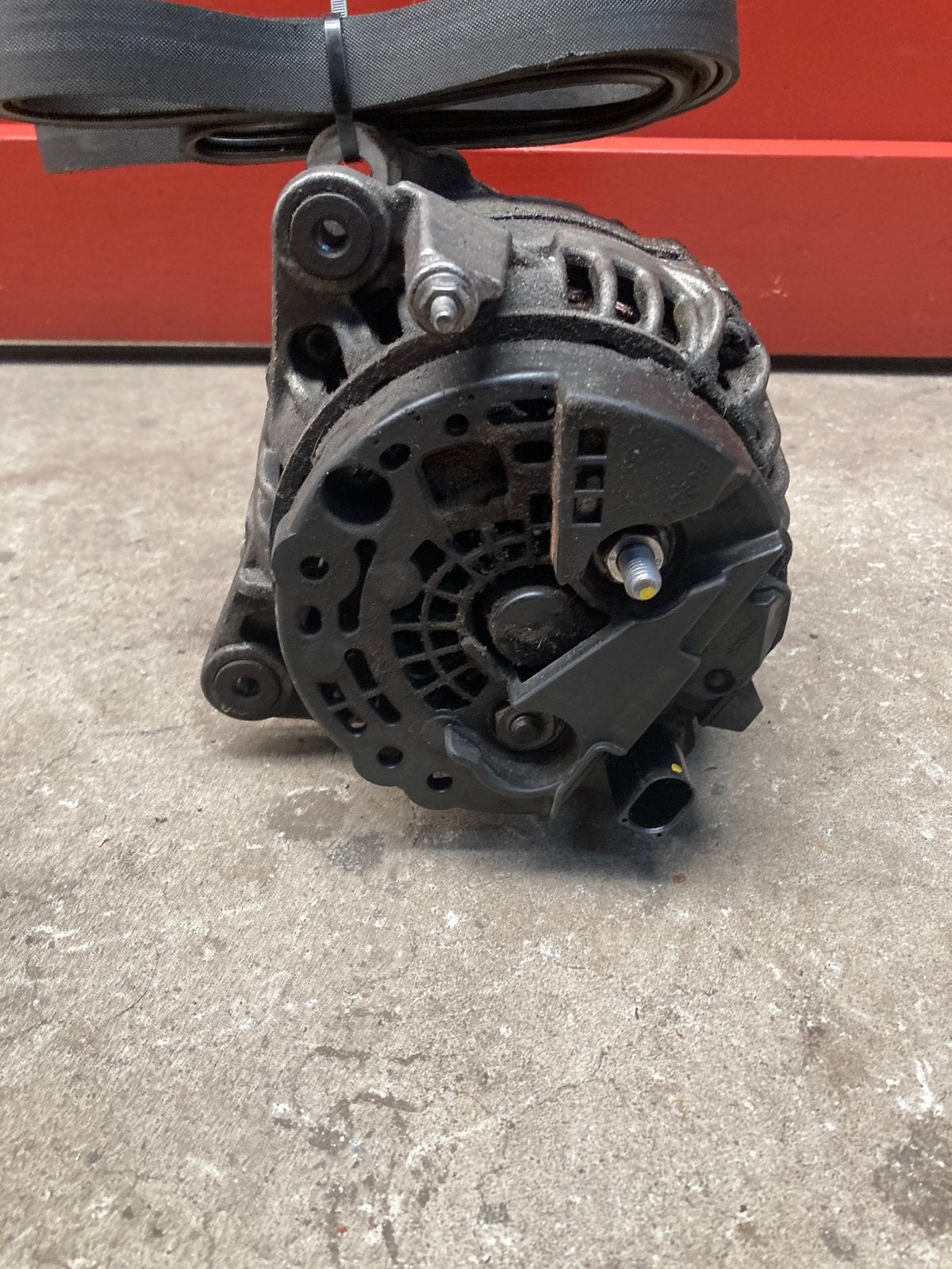 Dynamo Vw Golf 6 audi Skoda Seat 1.2 2011 OE 03C903025F, Auto-onderdelen, Ophalen of Verzenden, Gebruikt, Audi