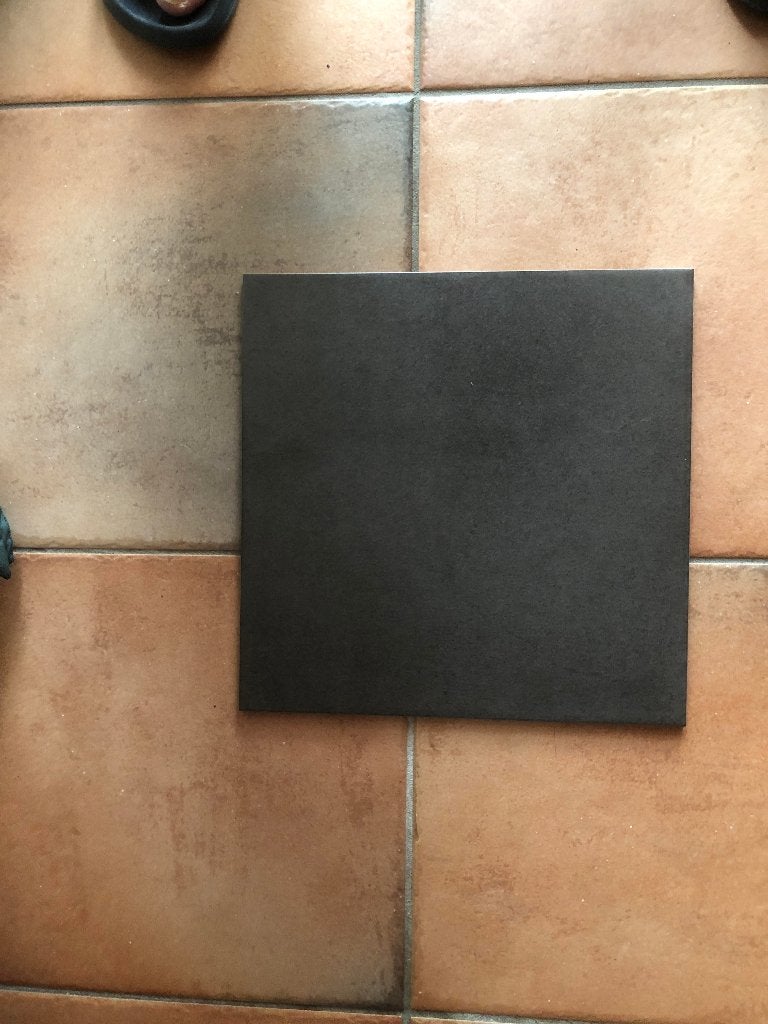 grijze vloertegels badkamer, Doe-het-zelf en Verbouw, Ophalen, Keramiek, Nieuw, 20 tot 40 cm
