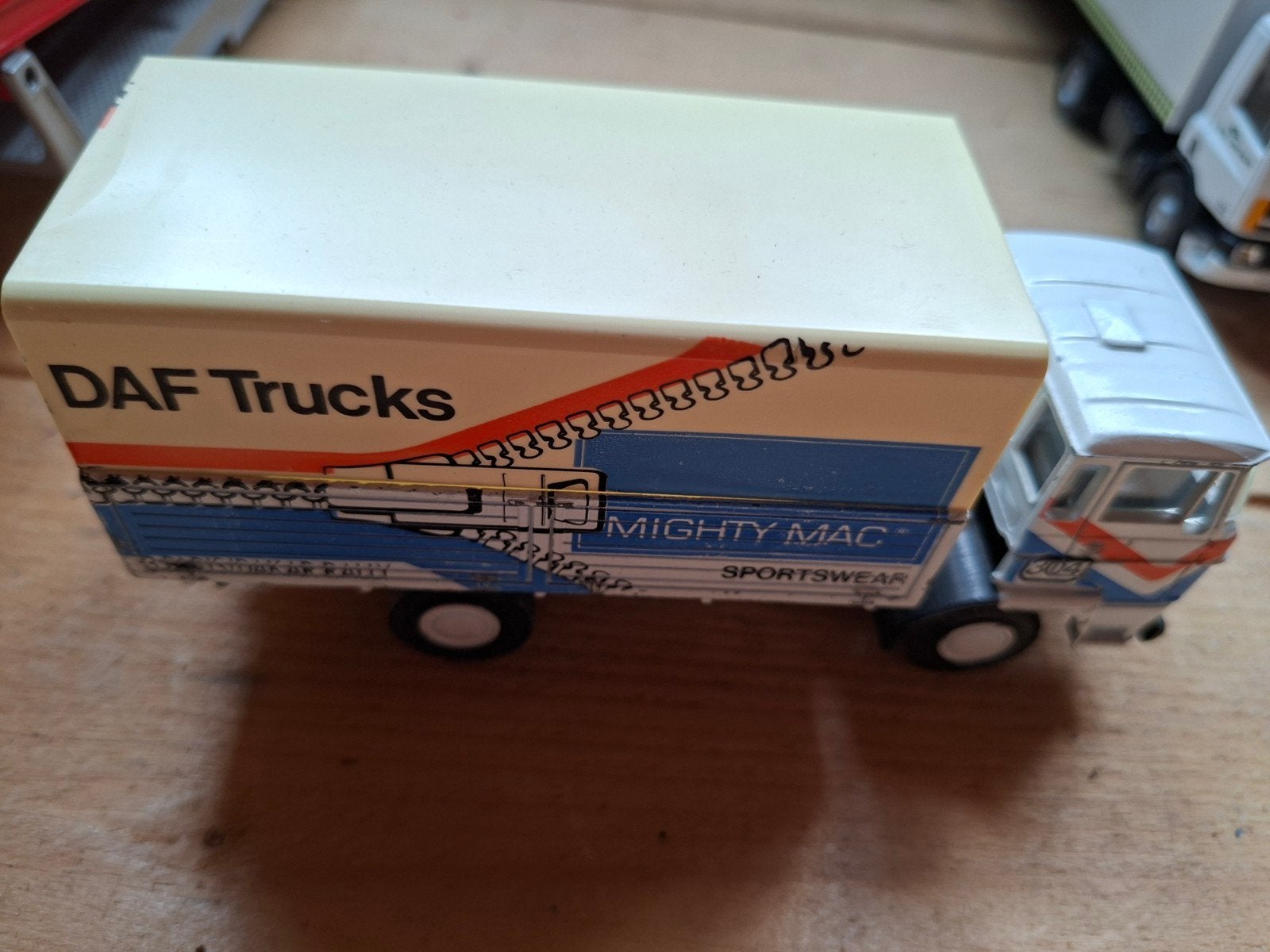 DAF Trucks Mighty Mac Sportswear Speelgoedvrachtwagen, Ophalen of Verzenden, Gebruikt