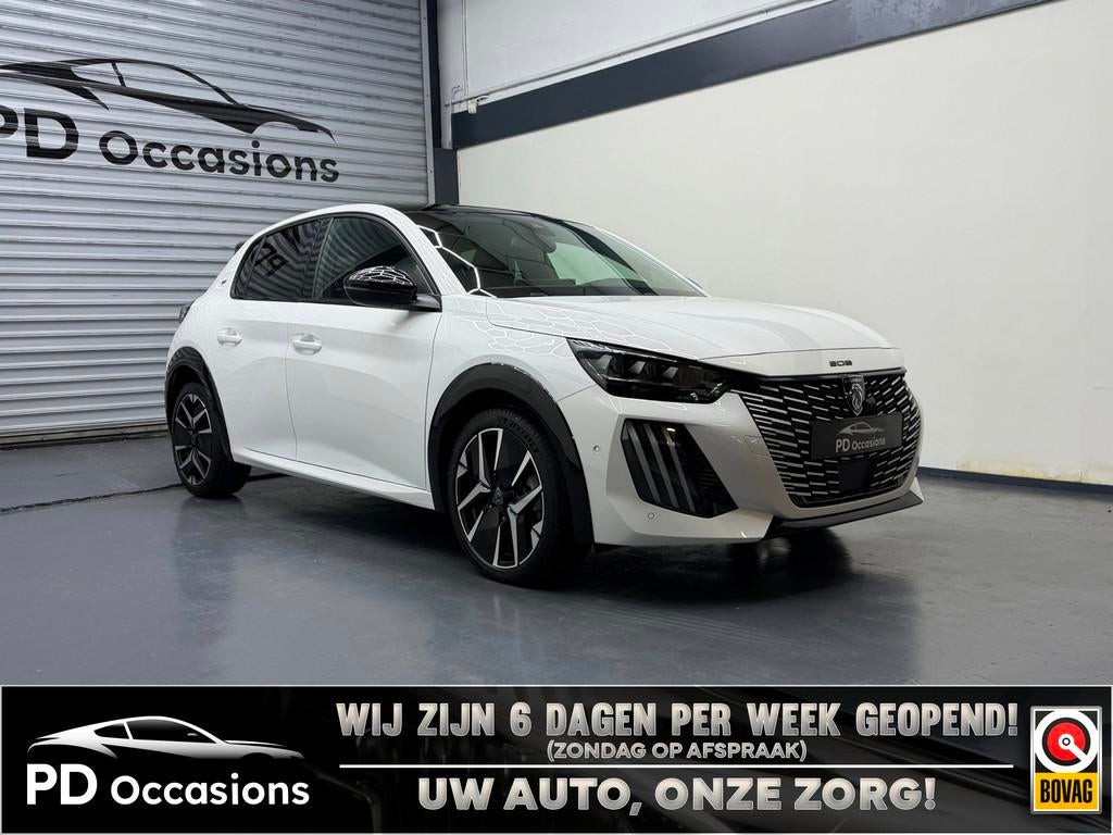 Peugeot 208 1.2 Hybrid 145PK GT - Alcantara - Pano - Memory, Auto's, Peugeot, 145 pk, 1203 kg, Zwart, 1199 cc