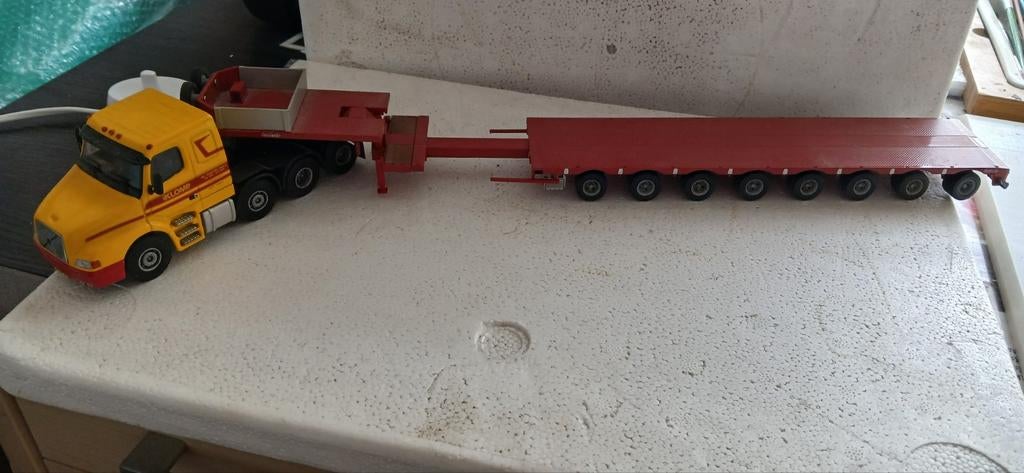 Volvo 1.50, Hobby en Vrije tijd, Modelauto's | 1:50, Ophalen of Verzenden, Zo goed als nieuw, Bus of Vrachtwagen