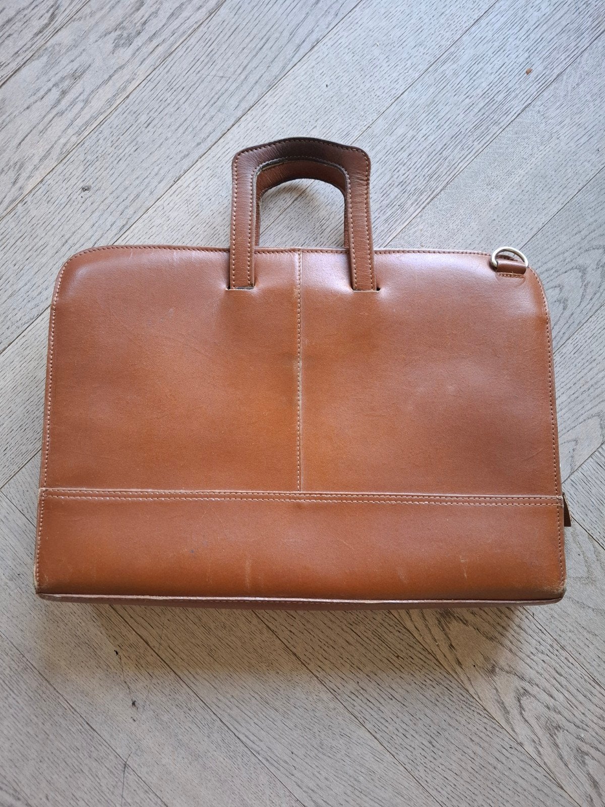 Kiomi leren laptoptas 15 inch, Gebruikt, Bruin, 15 inch, Aktetas