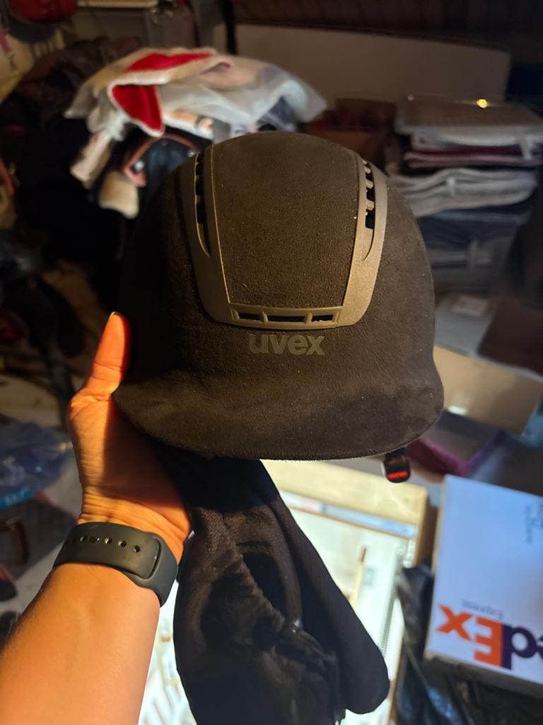 Uvex cap mt s/m, Ophalen of Verzenden, Zo goed als nieuw, Dressuur, Cap