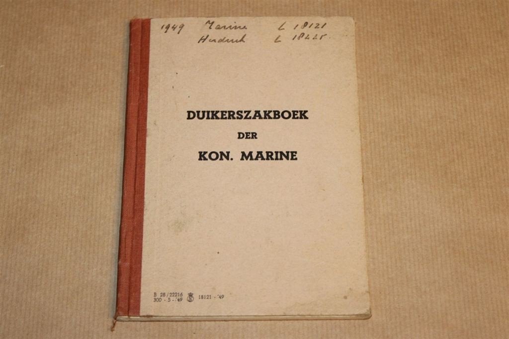 Duikerszakboek der Marine - 1949 !!, Boeken, Ophalen of Verzenden, Tweede Wereldoorlog, Zo goed als nieuw, Overige onderwerpen