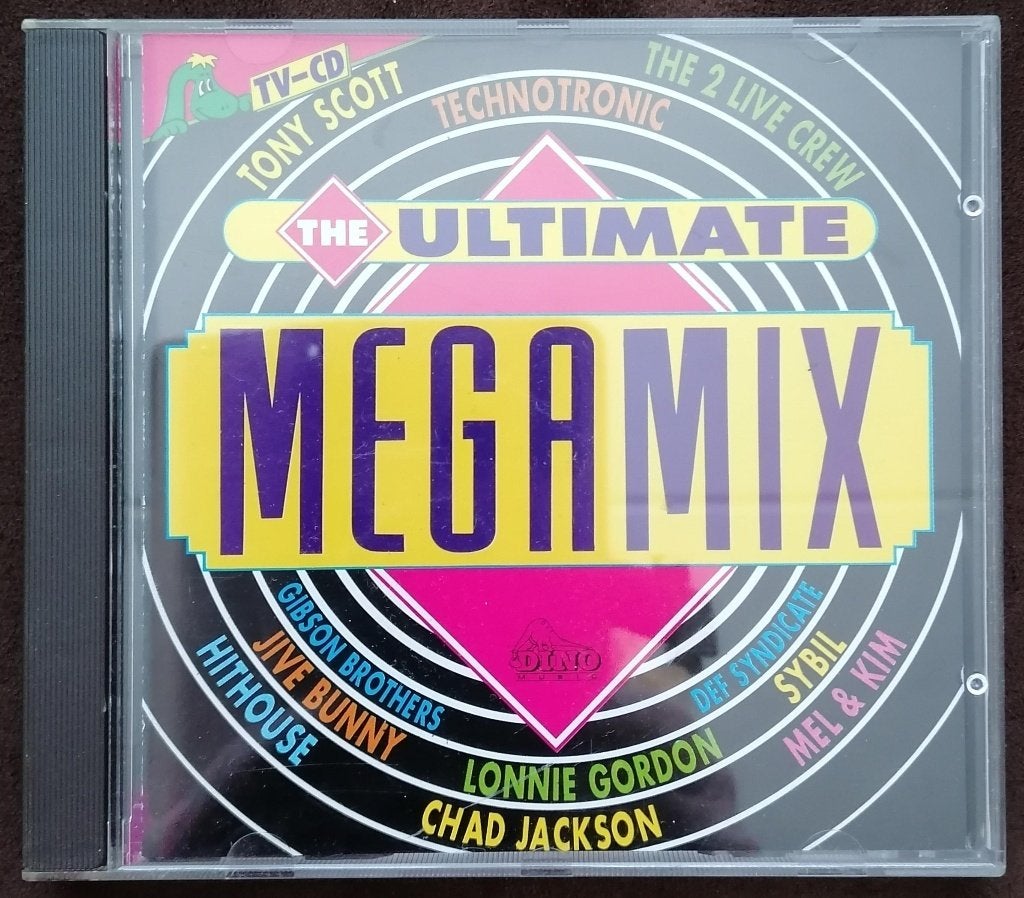 CD The Ultimate Megamix, Ophalen of Verzenden, Zo goed als nieuw