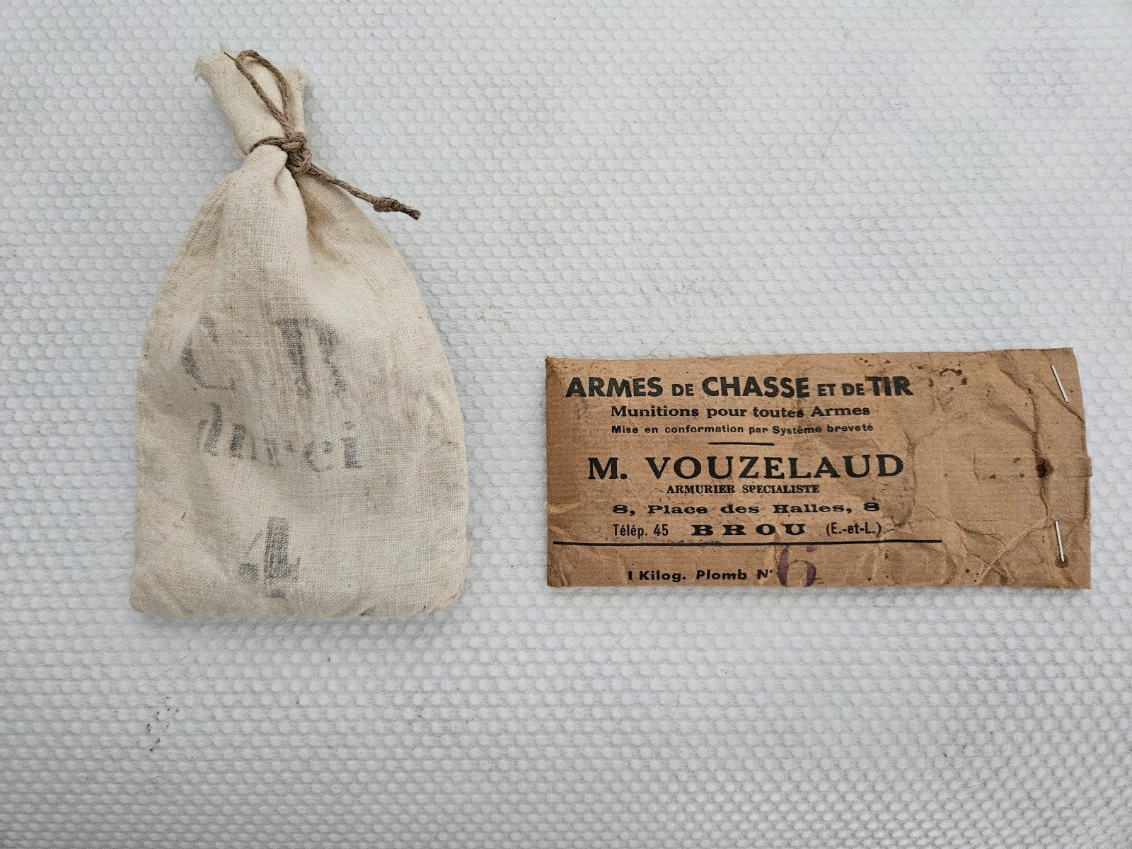 linnen zakje en papieren zakje met loodhagel., Ophalen of Verzenden
