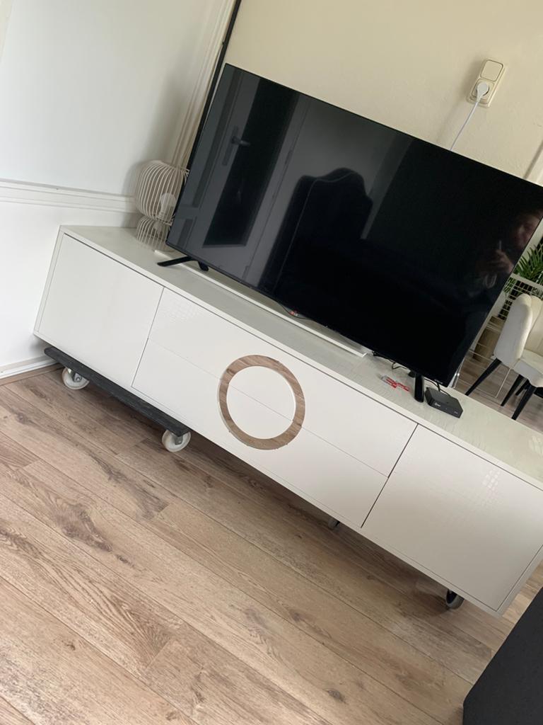Tv meubel wit, Huis en Inrichting, Kasten | Televisiemeubels, Ophalen of Verzenden, Zo goed als nieuw, 25 tot 50 cm, Minder dan 100 cm