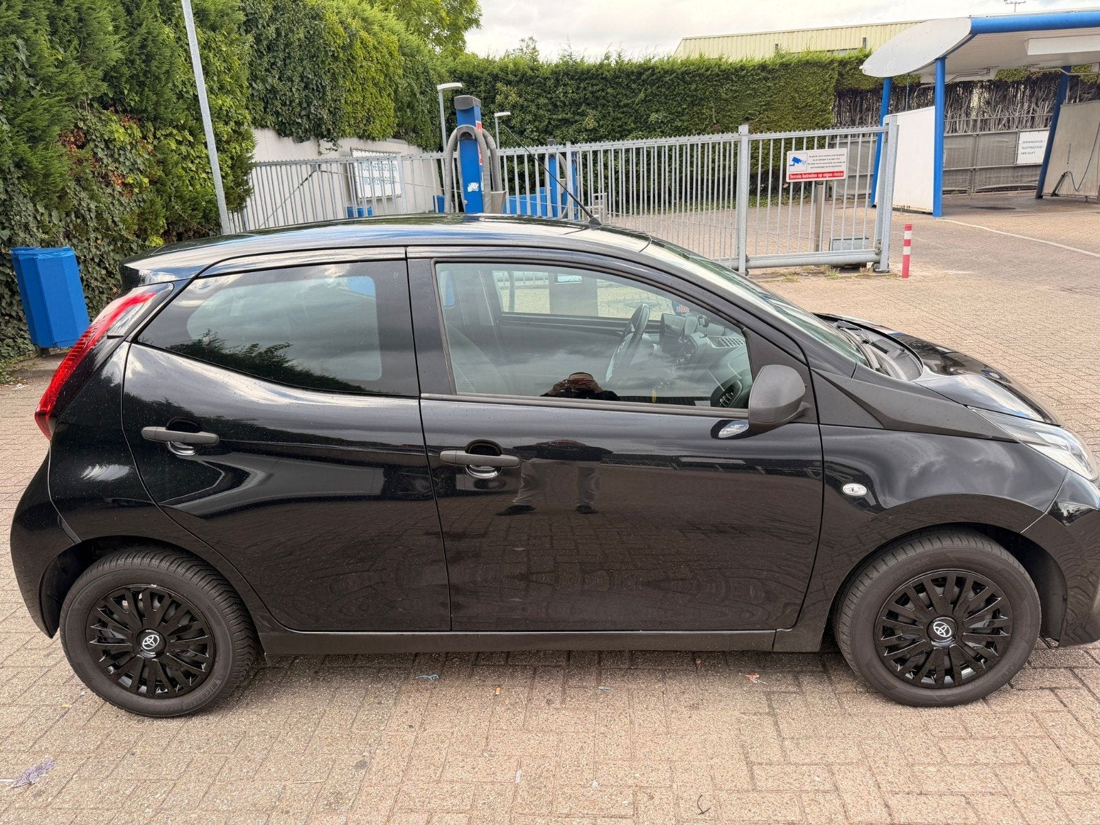 Toyota Aygo 1.0 Vvt-i 72pk 5D 2022 Zwart