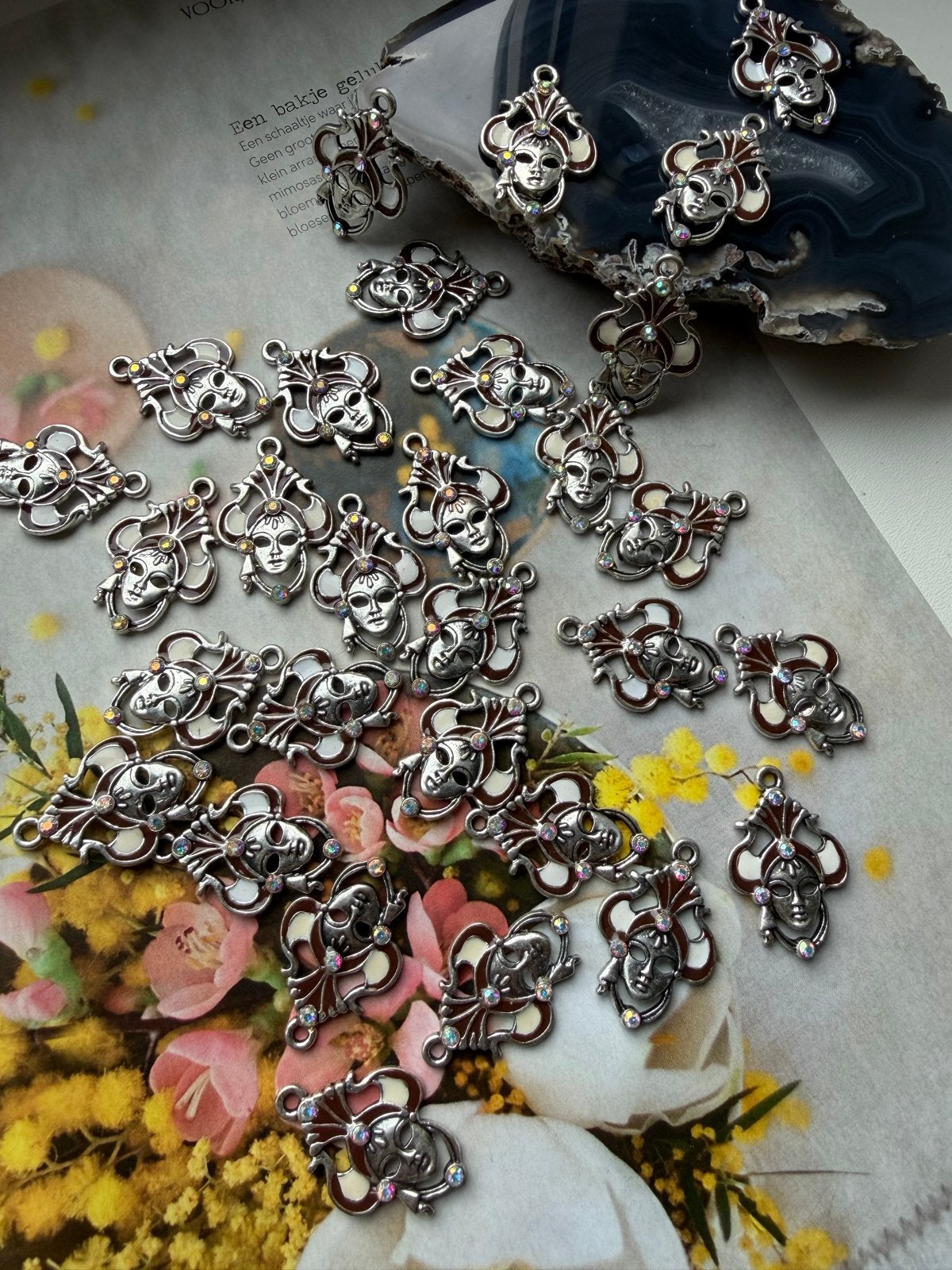 30x Venetiaans Masker Bedels met Strass - Barokstijl, Overige merken, Overige materialen, Nieuw, Ophalen of Verzenden