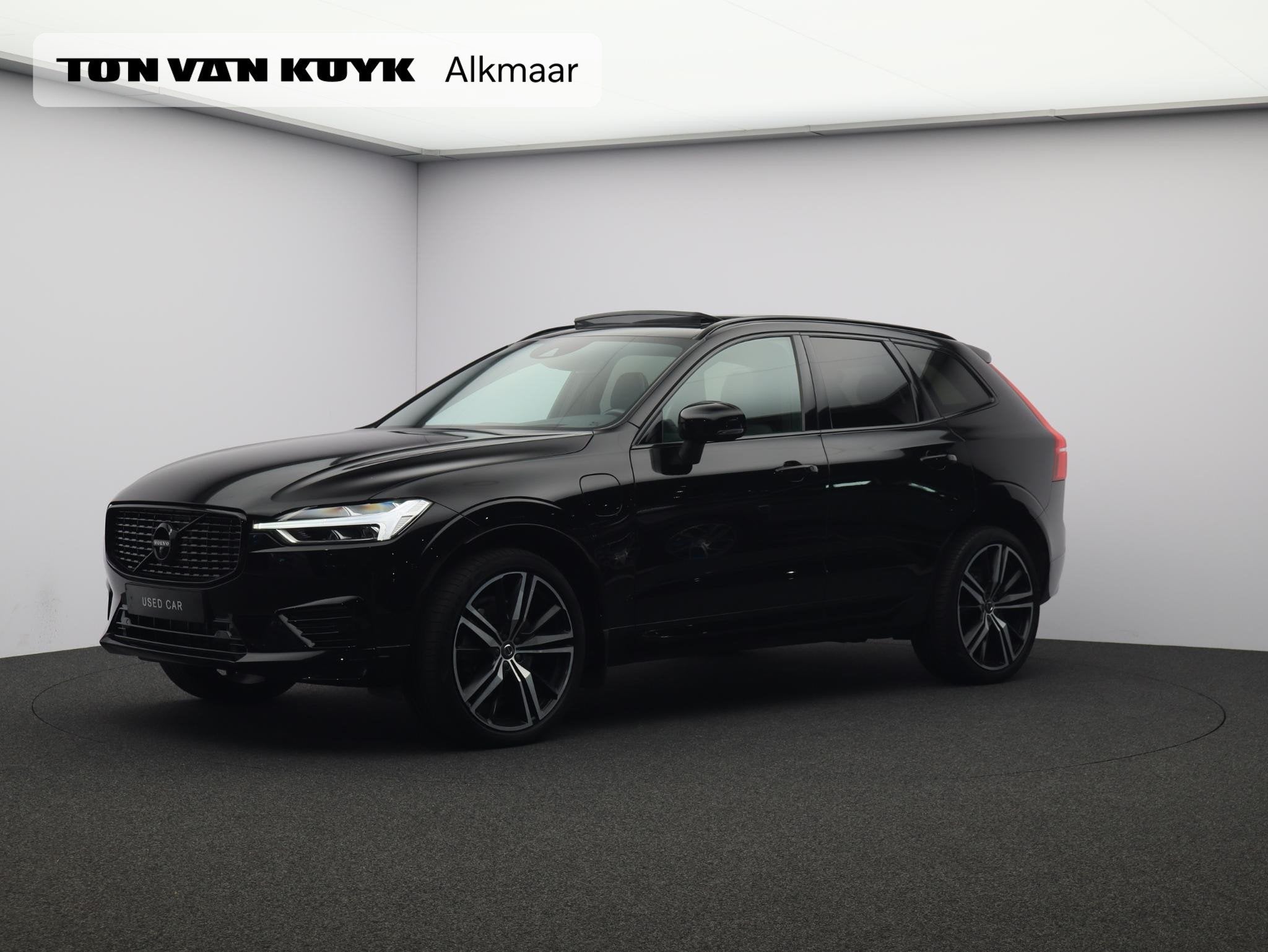 Volvo XC60 T8 AWD Recharge R-Design / Trekhaak / Pan. dak /
