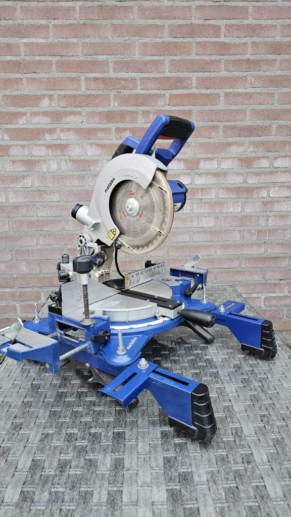 Metabo KS 216 Lasercut afkort- en verstekzaag, Ophalen, Gebruikt, METABO, Afkortzaag