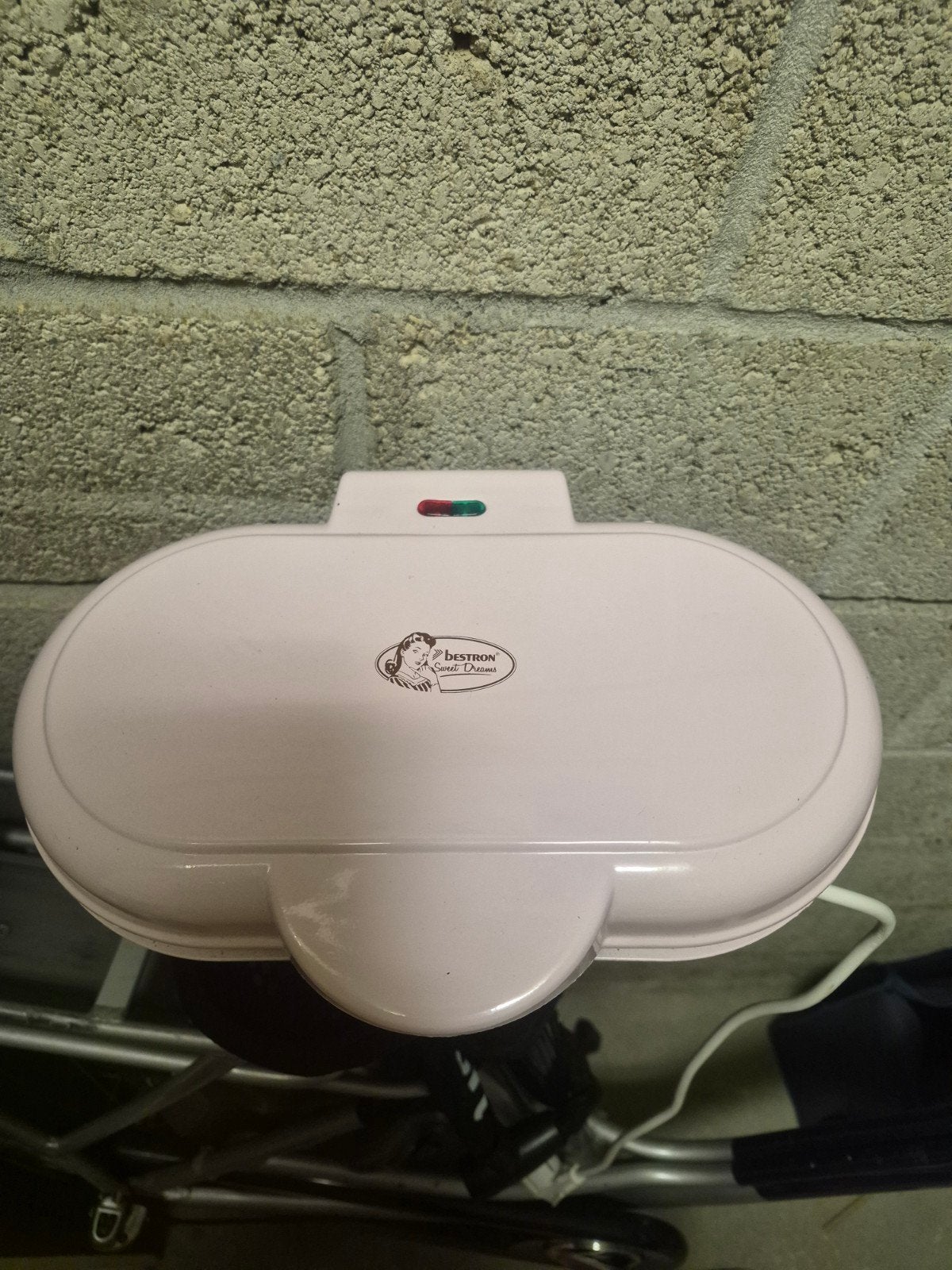 Bestron wafelijzer voor heerlijke wafels, Ophalen, Gebruikt
