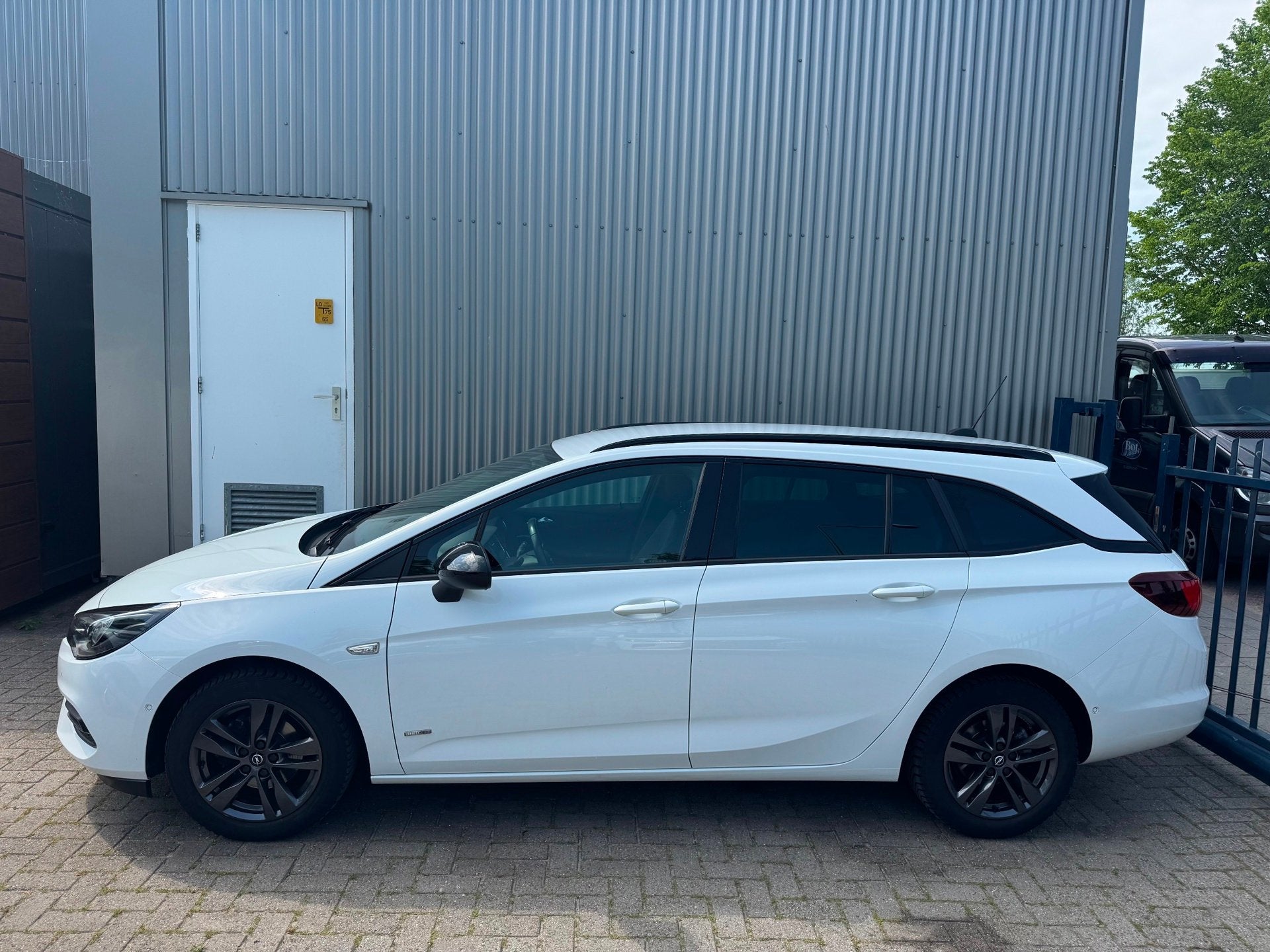 Opel Astra Sports Tourer 1.2 Design & Tech CLIMATE / CRUISE, Voorwielaandrijving, Gebruikt, Euro 6, 1199 cc