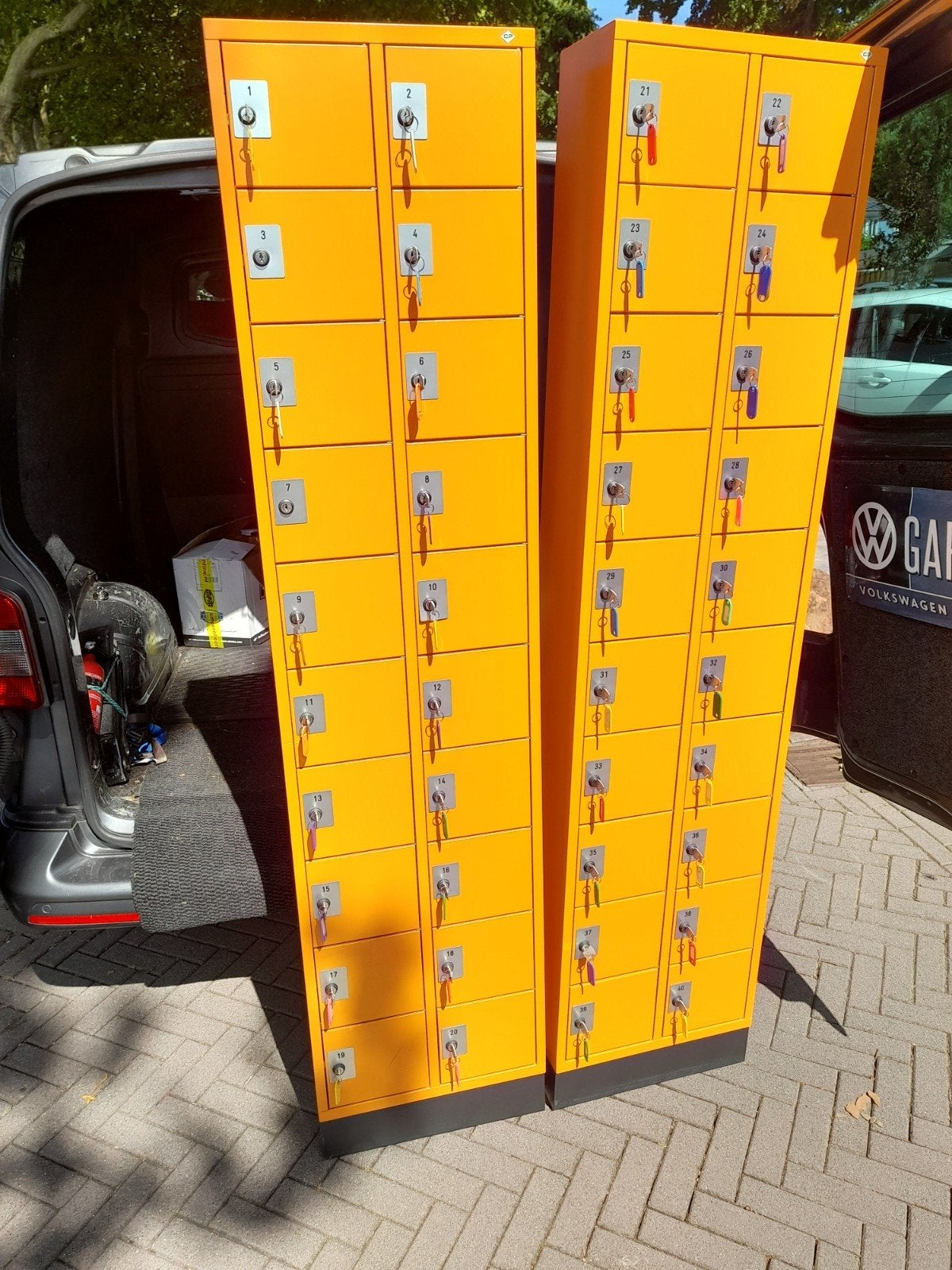 Locker, Ophalen, Zo goed als nieuw, 25 tot 50 cm, 200 cm of meer