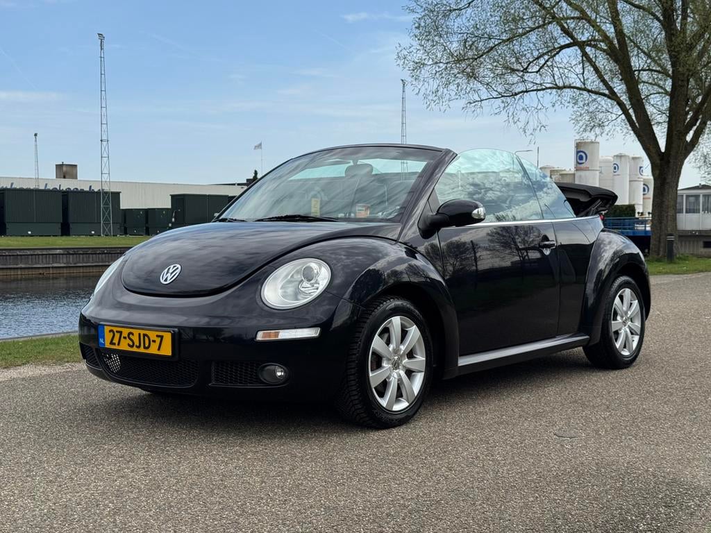 Volkswagen Beetle 2.0 Highline Cabriolet Automaat, Auto's, Volkswagen, 1330 kg, Beetle (Kever), 4 cilinders, 4 stoelen