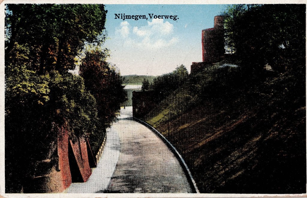Nijmegen – Voerweg. Gelopen Aarlanderveen 1935(?)., Ophalen of Verzenden, 1920 tot 1940, Gelopen, Gelderland
