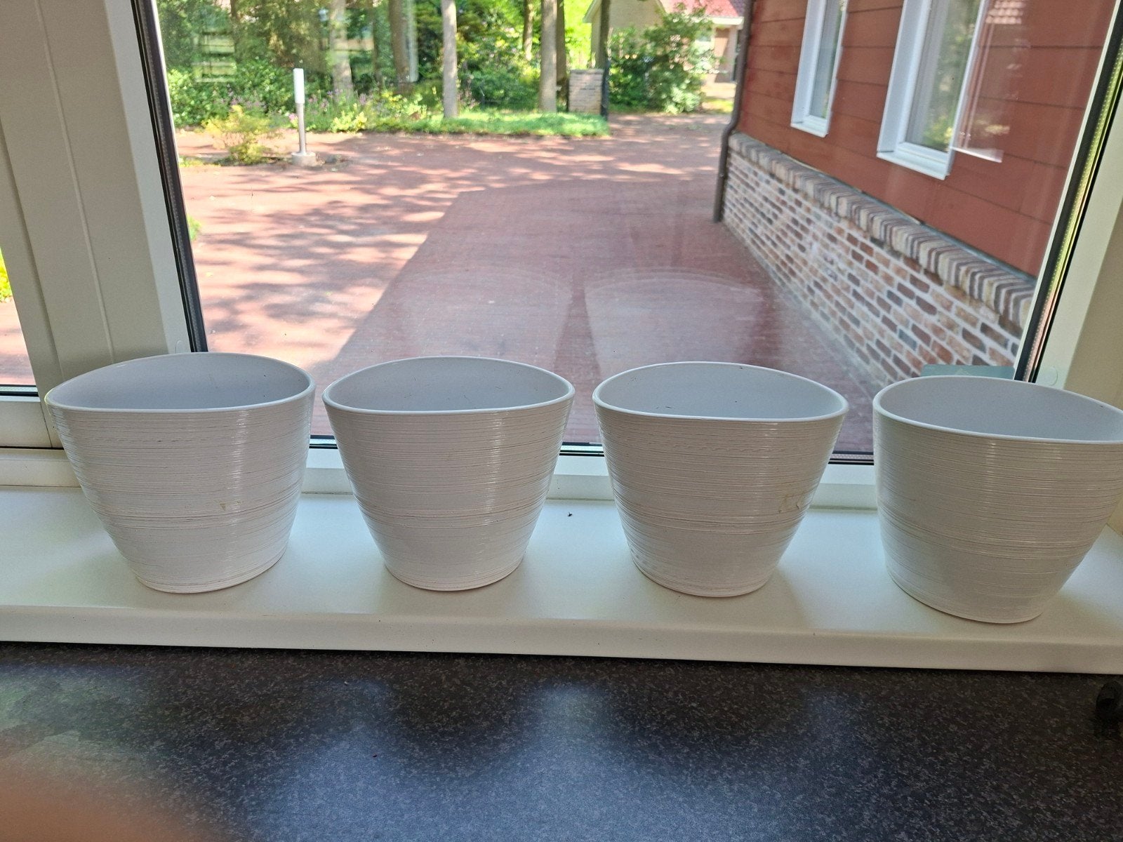 4 witte bloempotten 22x13 cm, 18 cm hoog, Tuin en Terras, Gebruikt, Ophalen of Verzenden, Balkon, Overige vormen