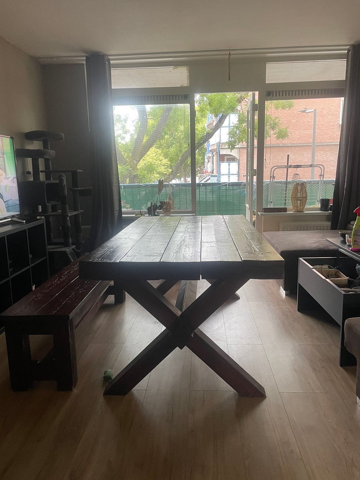 Houten eettafel met balk en bijbehorende houten bank, Ophalen, 200 cm of meer, 50 tot 100 cm, Zo goed als nieuw