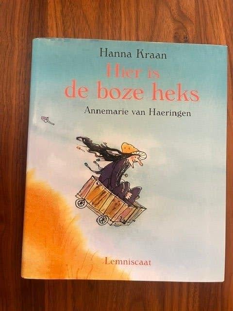 Hanna Kraan - Hier is de boze heks, Ophalen of Verzenden, Zo goed als nieuw, Fictie algemeen