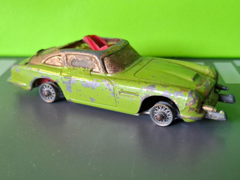 Corgi 261 - Aston Martin DB5 James Bond 1/43 -, Hobby en Vrije tijd, Modelauto's | 1:43, Ophalen of Verzenden, Gebruikt, Auto