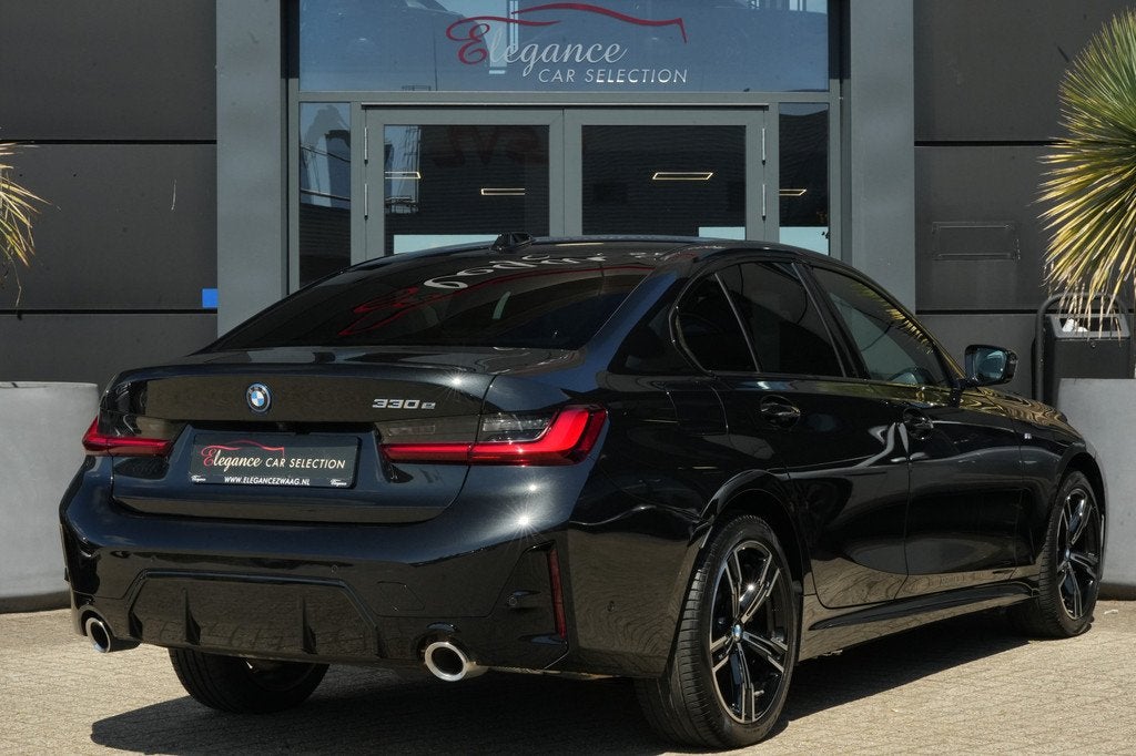BMW 3-serie 330e M Sport High Executive 292pk Navigatie/HUD/, Automaat, 1998 cc, Achterwielaandrijving, Gebruikt