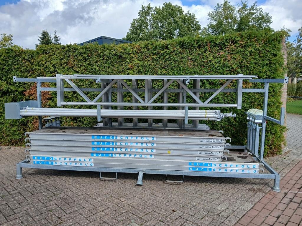 Complete rolsteigers op transportframe met loopbruggen 4 mtr, Doe-het-zelf en Verbouw, Ophalen, Overige typen, 5 meter of hoger