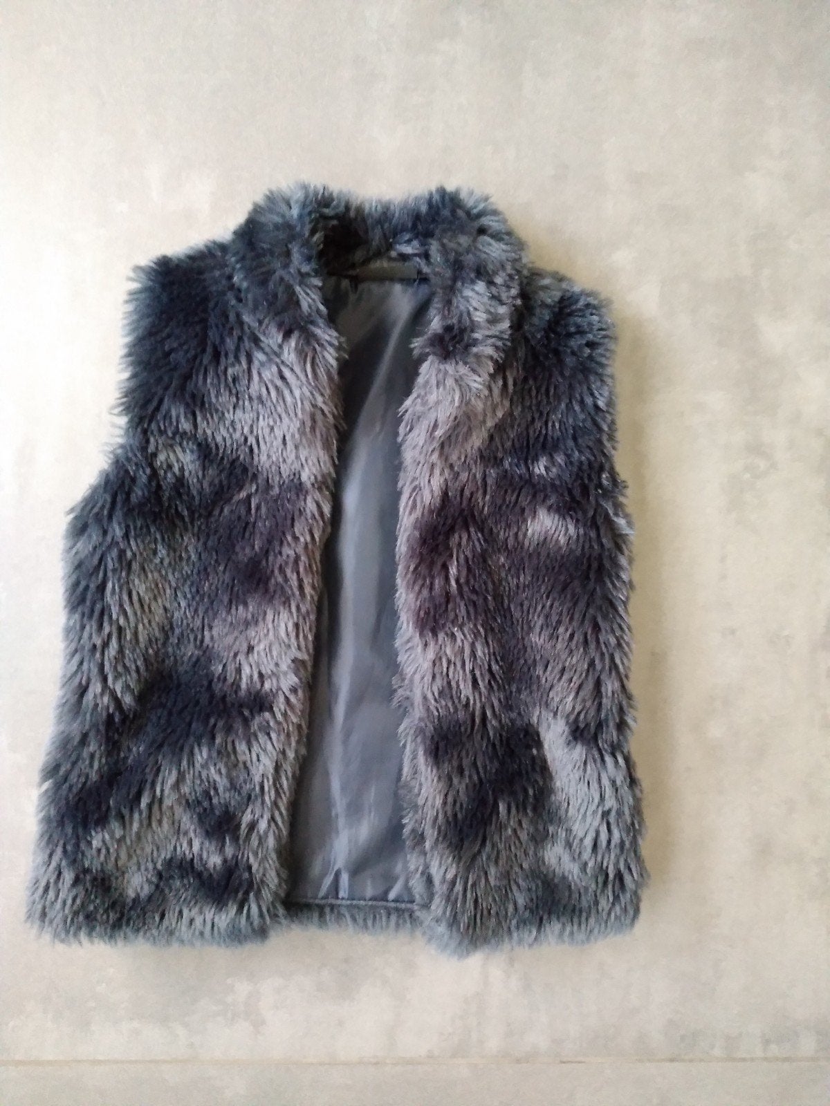 Stoer fake fur meisjes gilet - Maat 122/128, Kinderen en Baby's, Kinderkleding | Maat 122, Ophalen, Zo goed als nieuw, Meisje