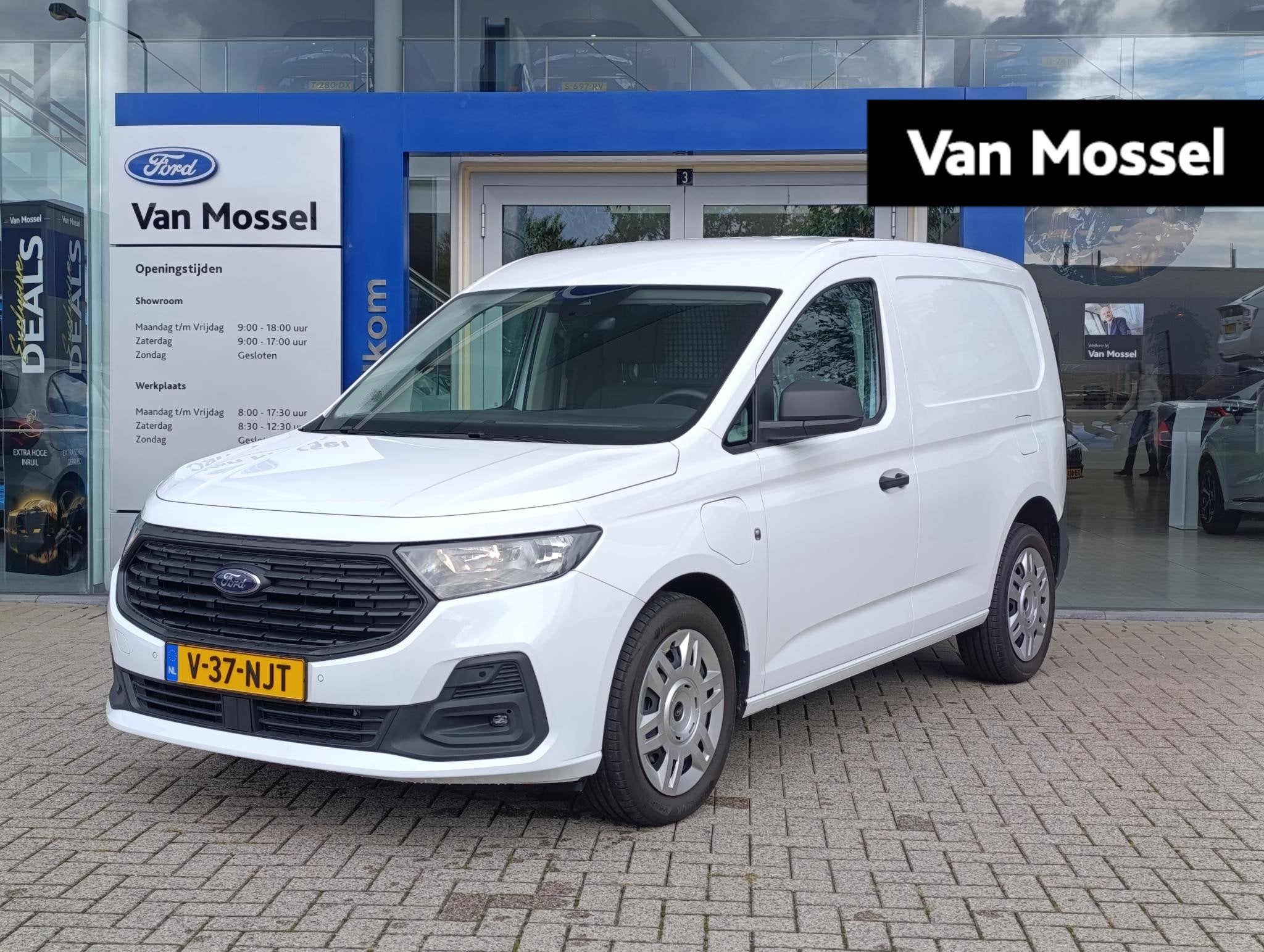 Ford Transit Connect 1.5 EcoBoost PHEV L1 Trend | LAGE KM! |, Auto's, Stof, Euro 6, 4 cilinders, Bedrijf
