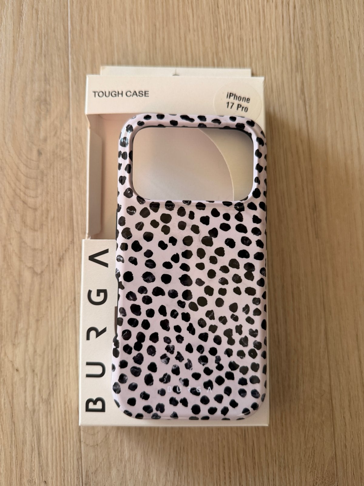 Burga Tough iPhone 17 Pro MagSafe Hoesje Crème/Zwart Nieuw, MagSafe, Nieuw, Hoesje of Tasje, Ophalen of Verzenden