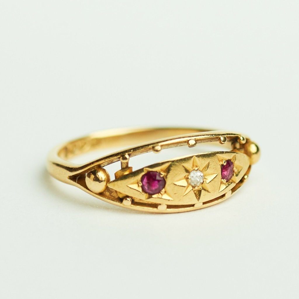 Vintage ringen robijn en diamant trilogy, 19 tot 20, Ophalen of Verzenden, Zo goed als nieuw, Met edelsteen