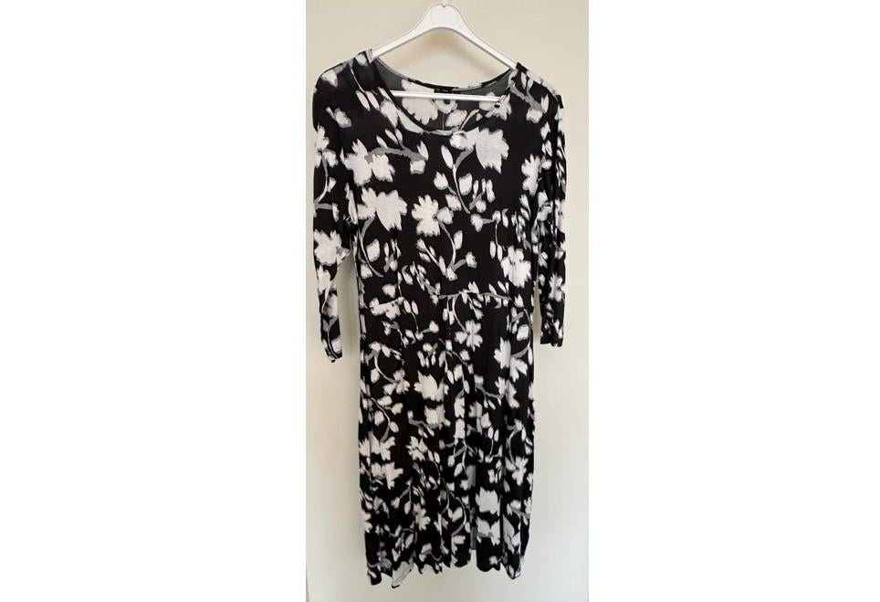 Jurk maat S/M van Bindi. Nieuw, Maat 38/40 (M), Bindi, Zwart, Nieuw