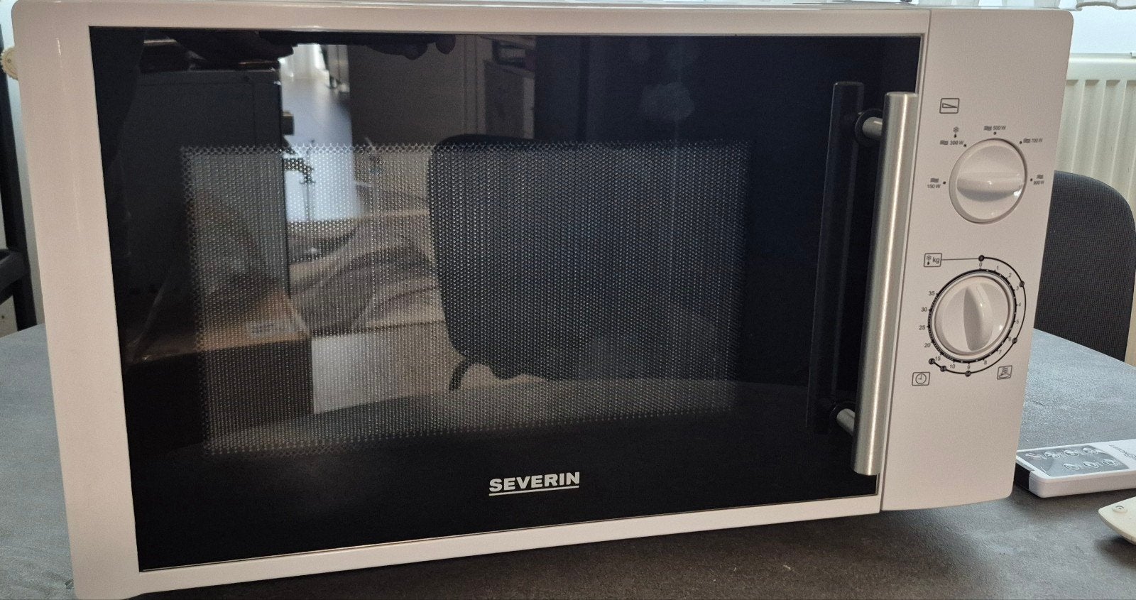 Severin Magnetron MW 7873, Ophalen, Minder dan 45 cm, Draaiplateau, Vrijstaand