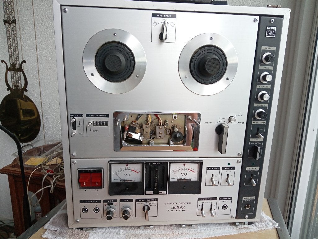 Recorder Sony TC 630 DEFECT  in goede staat., Ophalen, Bandrecorder, Met stofkap
