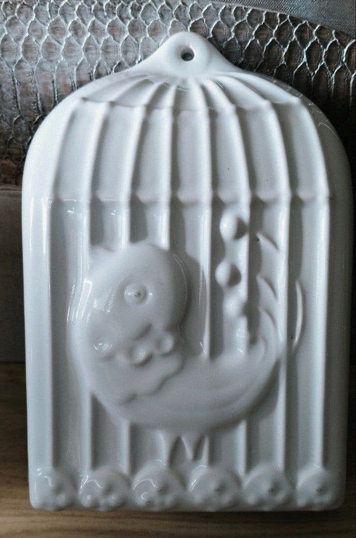 Vintage keramische puddingvorm met vogeltje in kooitje, Verzenden