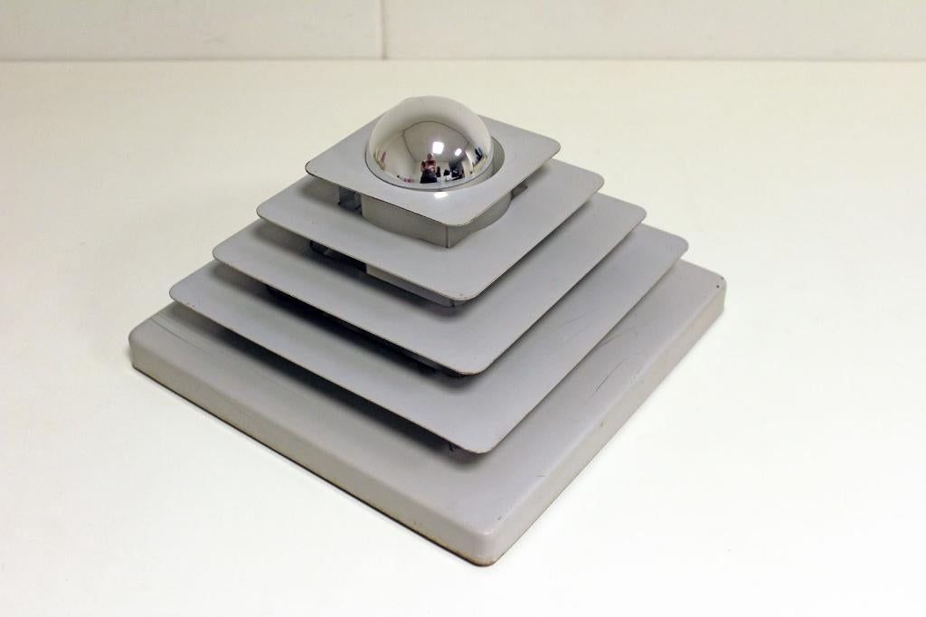 Hustadt Leuchten piramide Space Age plafondlamp / wandlamp, Ophalen of Verzenden, Gebruikt, Metaal, Vintage