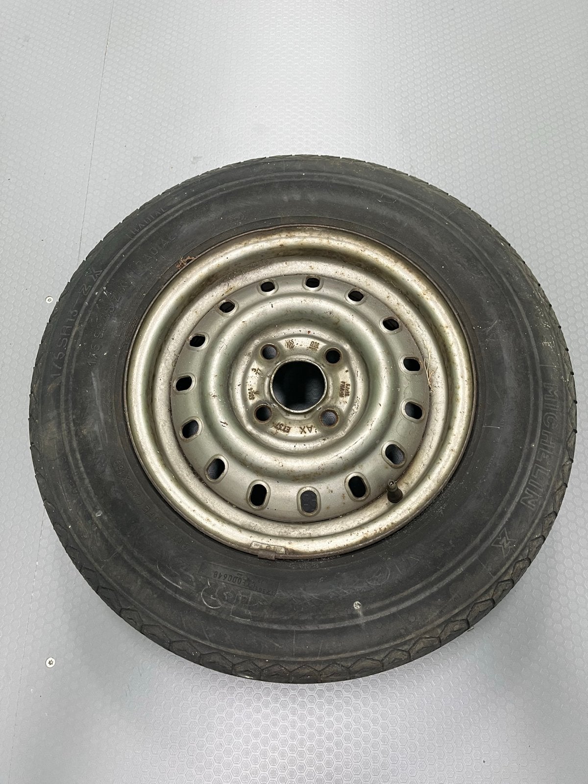 Opel Commodore Velg met Band, Ophalen, Gebruikt