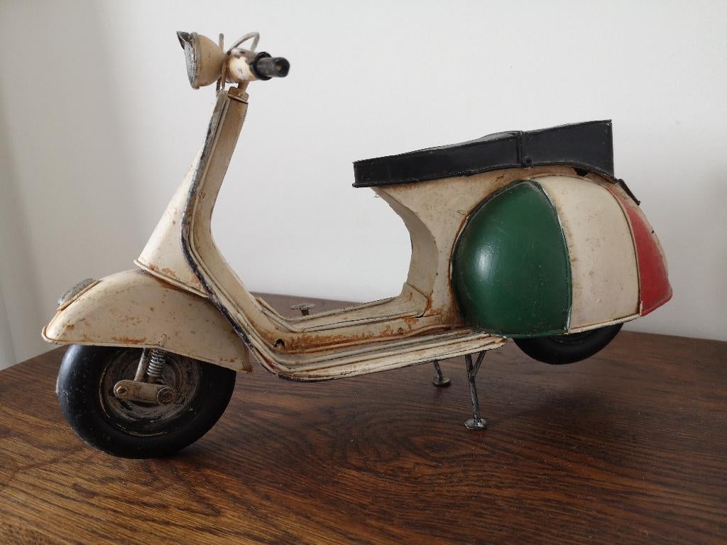 vintage bliken miniatuur model vespa-scooter, Ophalen of Verzenden, Zo goed als nieuw, Motoren