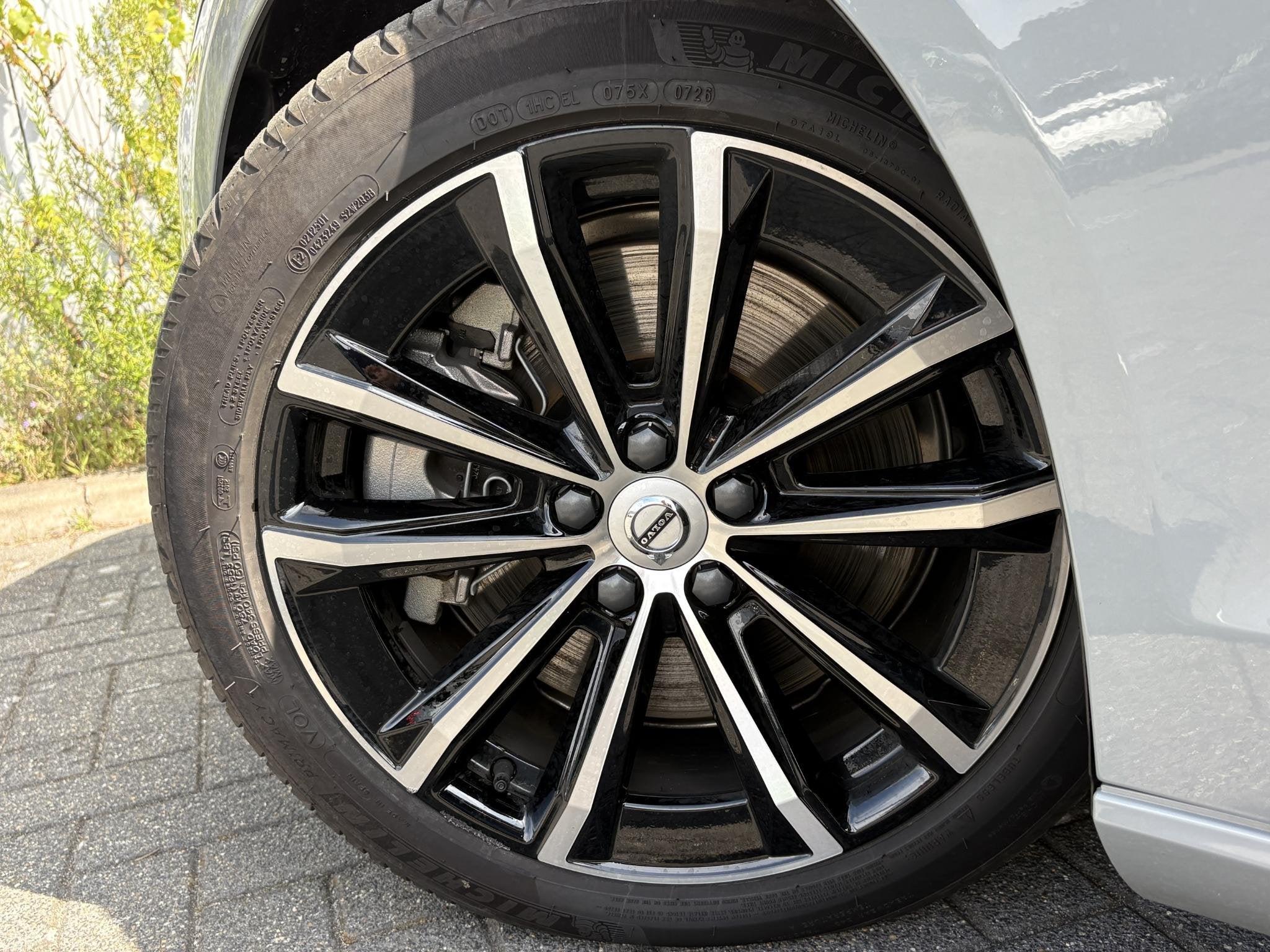 Volvo V60 2.0 T8 Plug-in Hybrid AWD Plus Dark | PHEV Long Ra, 12 maanden, Stof, Gebruikt, Euro 6