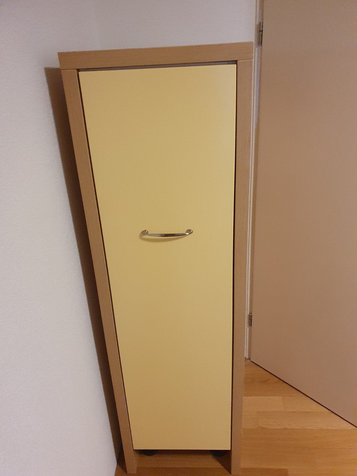 Van Poppel Uittrekbare Kast - Crème/Hout, Ophalen, Gebruikt