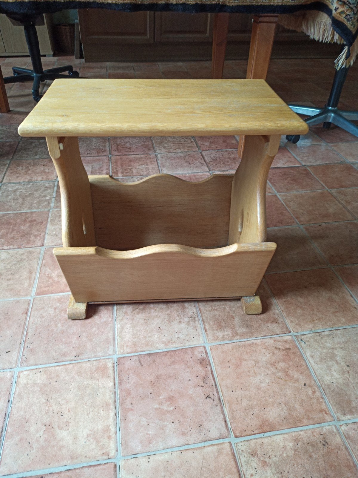 Eiken lectuurbak/bijzettafeltje, Ophalen, 25 tot 50 cm, 50 tot 100 cm, Minder dan 100 cm