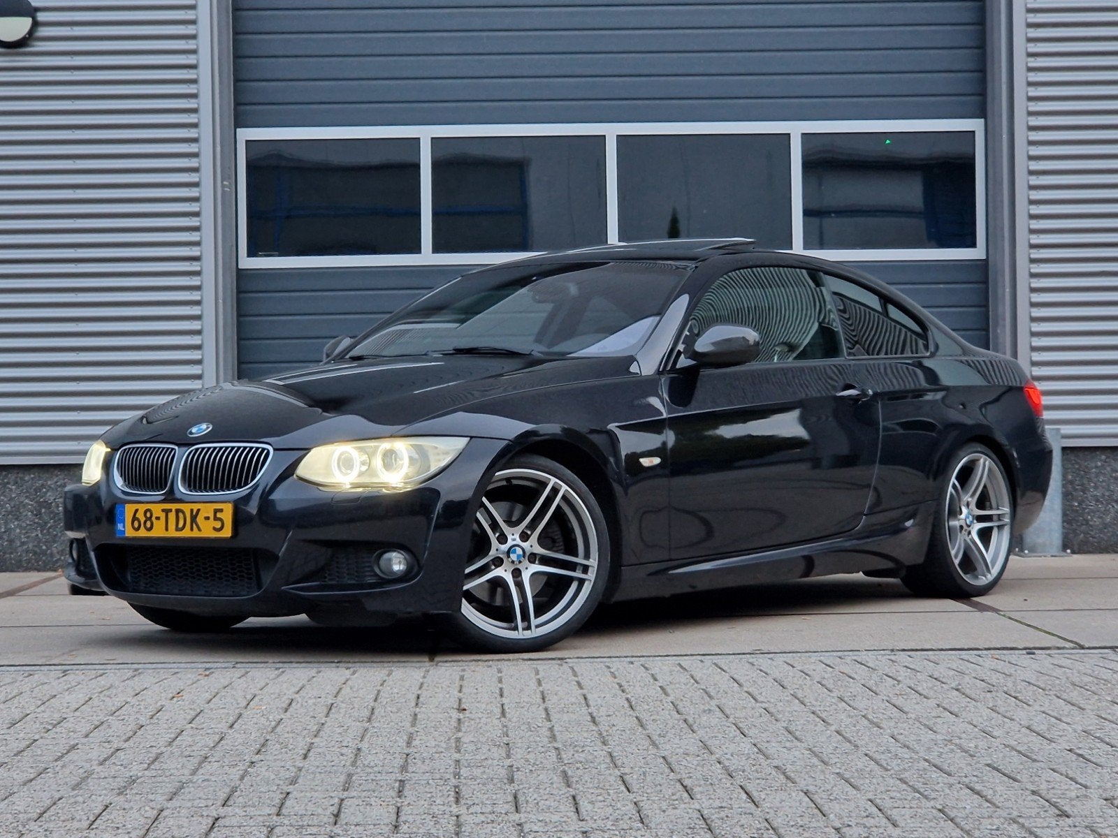 BMW 325i M-SPORT | NL AUTO | DAK | HIFI | 19" |AZURITSCHWARZ, Auto's, Achterwielaandrijving, 4 stoelen, Alcantara, 75 €/maand