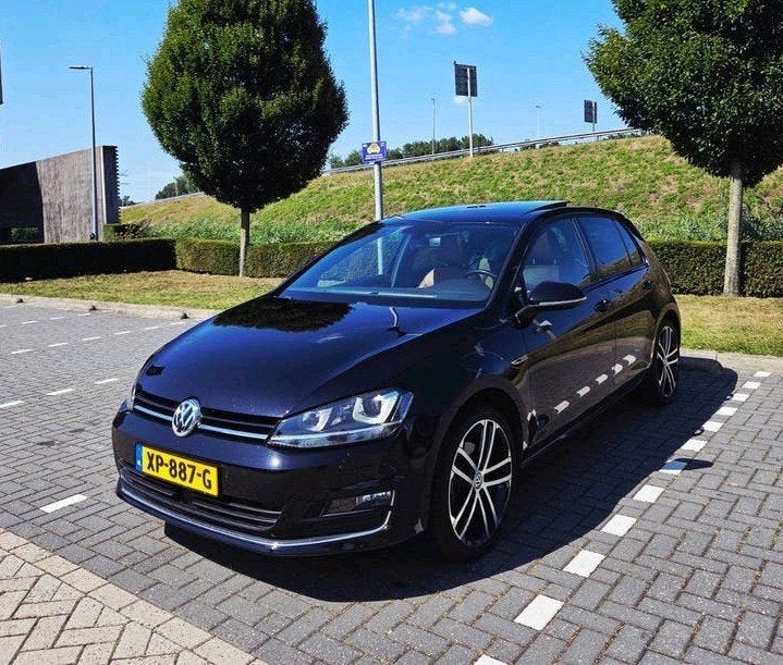 Volkswagen Golf 1.4 TSI Wolfsburg Editie, 125 pk, 4 cilinders, Zwart, 630 kg