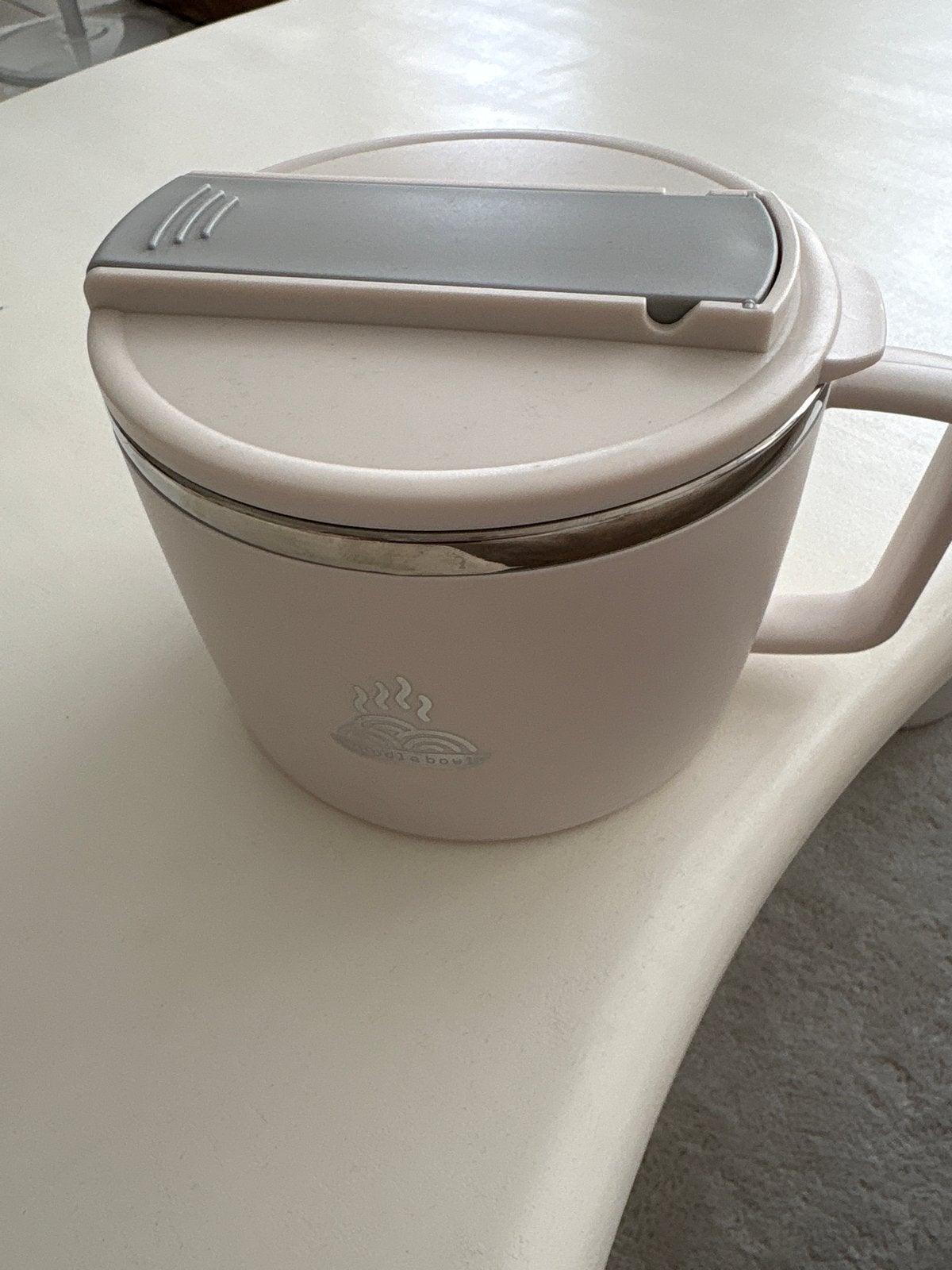 Noodle Bowl met Deksel en Handvat - Roze/Wit, Huis en Inrichting, Overige typen, Ophalen of Verzenden, Zo goed als nieuw, Roze
