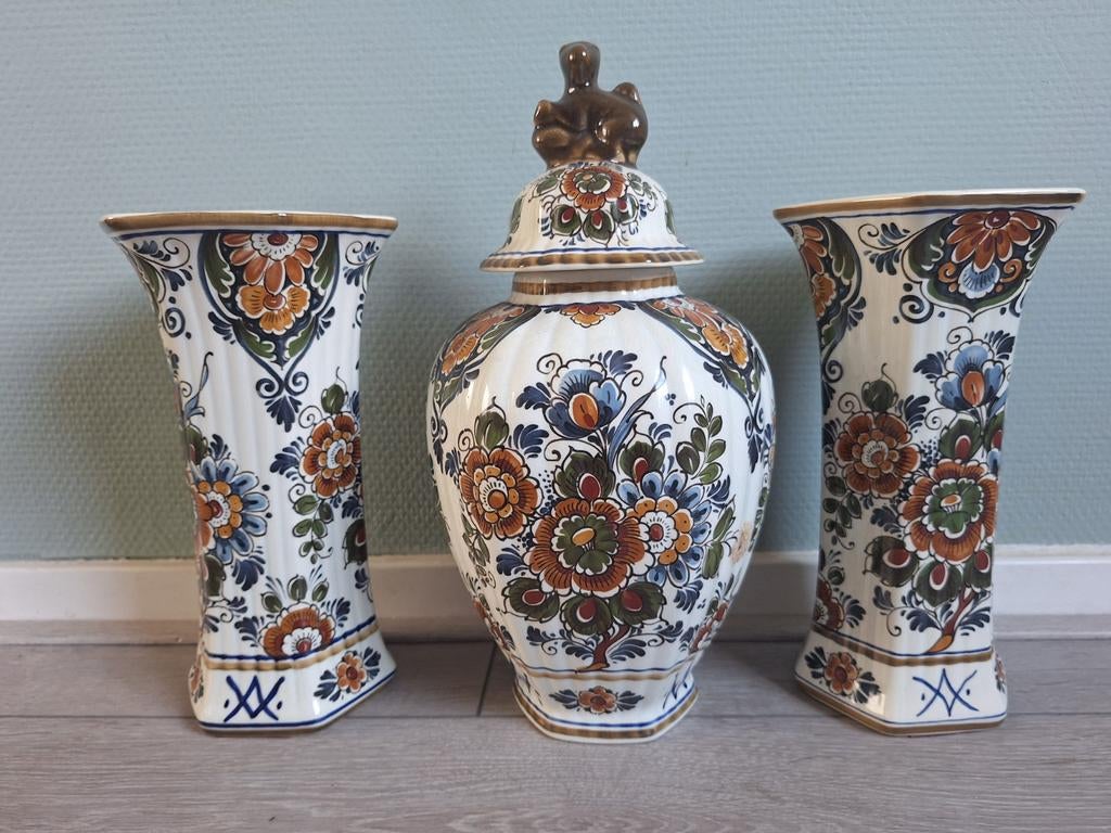 Kaststelset Flora Keramiek
Delfts polychroom holland, Antiek en Kunst, Antiek | Vazen, Ophalen of Verzenden