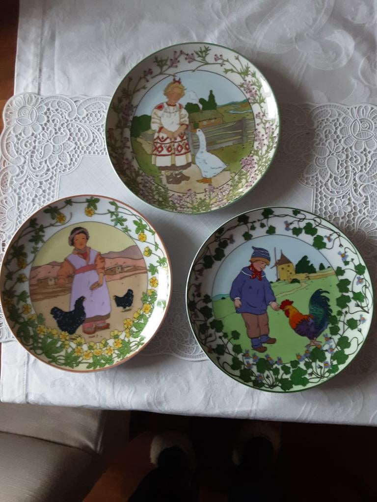 VILLEROY & BOCH WANDBORD TBV UNICEF, Antiek en Kunst, Antiek | Wandborden en Tegels, Ophalen of Verzenden