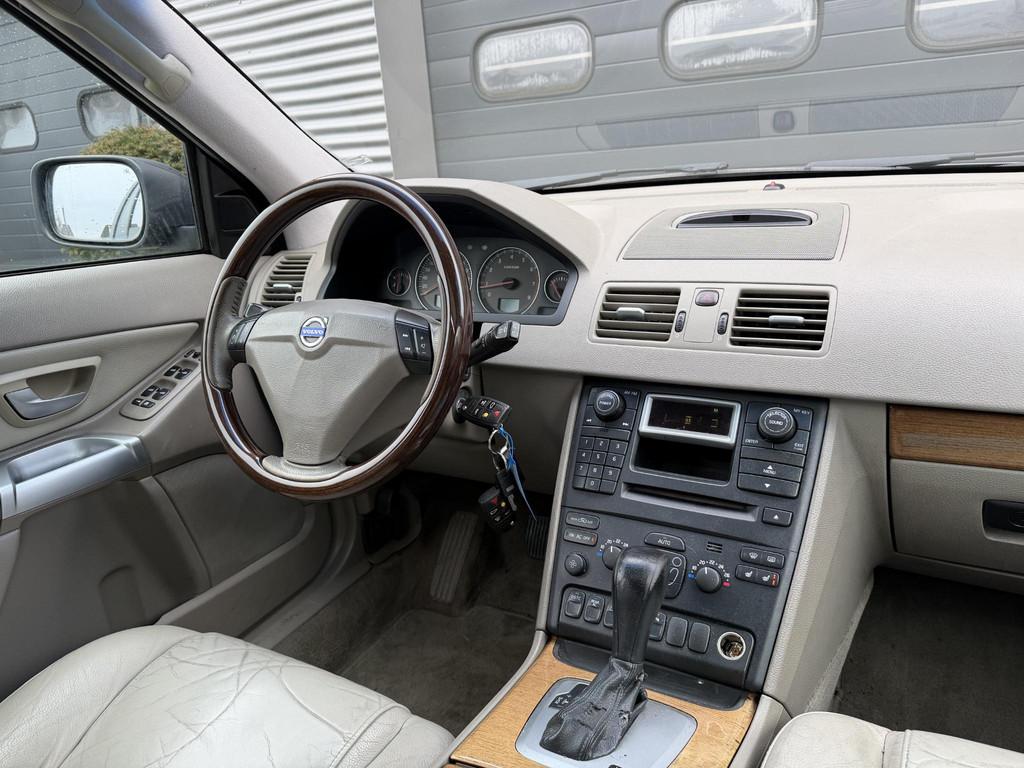 Volvo XC90 4.4 V8 Summum 7 Pers | Panoramadak |Lederen Bekle, Euro 5, Gebruikt, 8 cilinders, 2217 kg