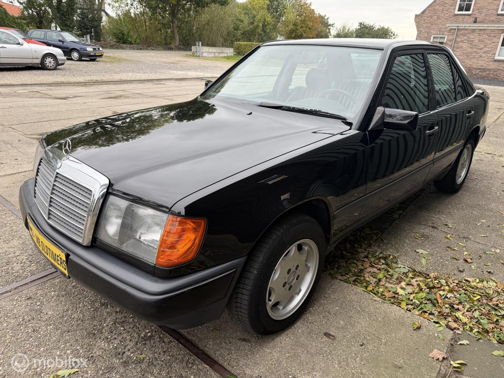 Mercedes-Benz W124 250 D Automaat Belastingvrij, Auto's, Automaat, 94 pk, Achterwielaandrijving, Lederen bekleding
