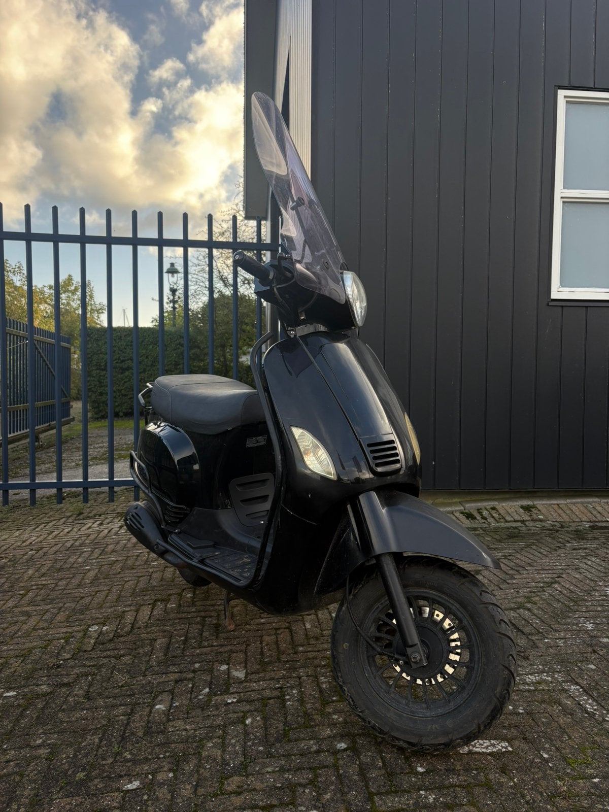 AGM scooter 2016 – opknapper, Gebruikt, Benzine, Ophalen, Overige merken