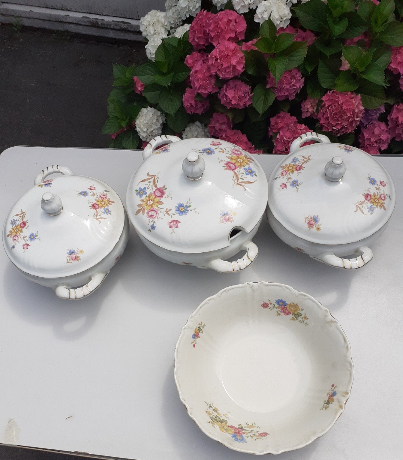 Oude schalen 3 stuks 1schaal 9 titania barok bordjes, Ophalen