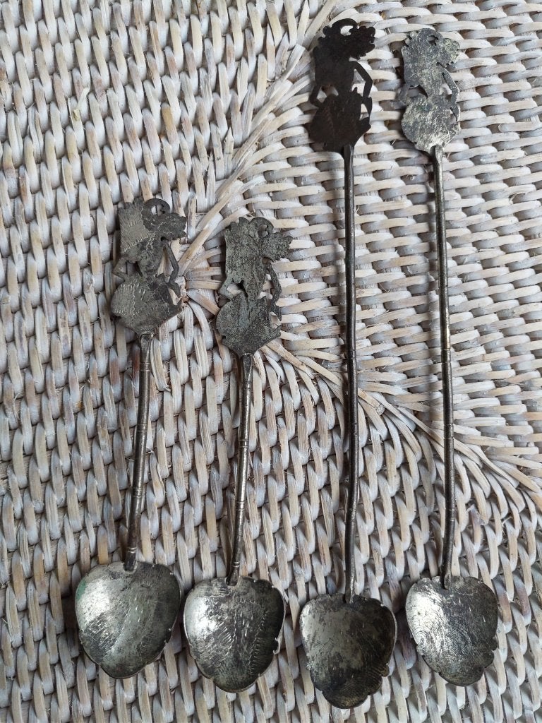 Set van 4 antieke zilveren lepels met Wayang figuren, Ophalen of Verzenden, Zilver